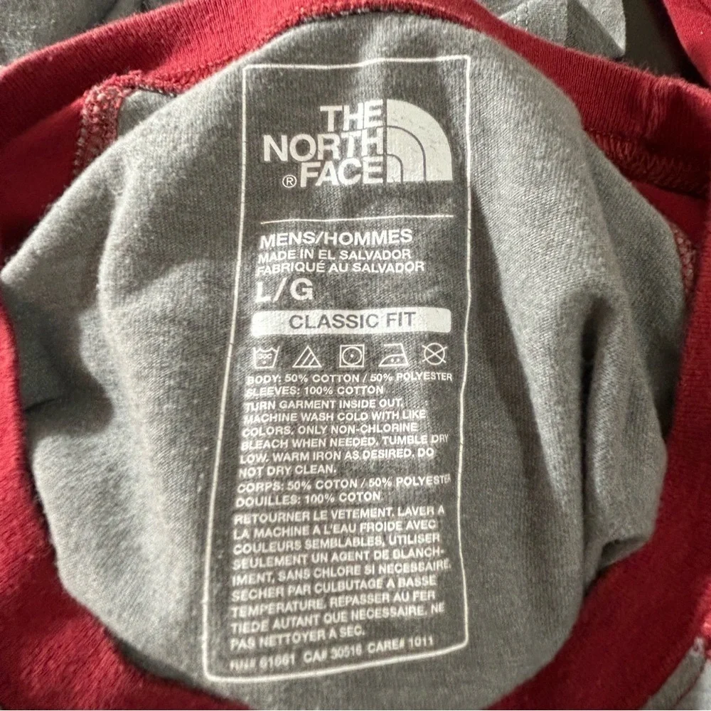 The North Face Men's Classic Fit Outdoor Bear Shirt 3/4 Sleeve Gray Red Large